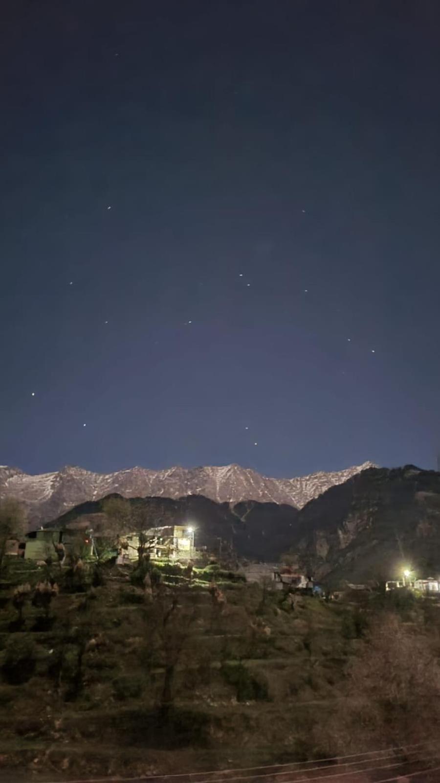 Mcleodganj Diaries Guest House Дхарамсала Екстериор снимка