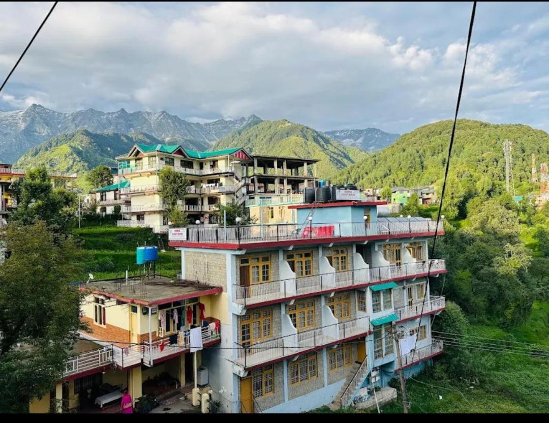 Mcleodganj Diaries Guest House Дхарамсала Екстериор снимка