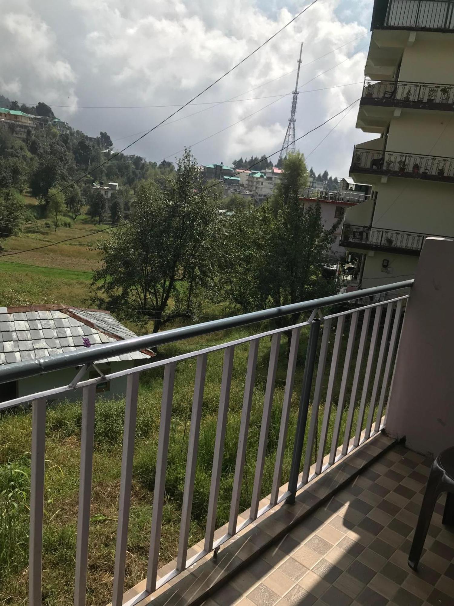 Mcleodganj Diaries Guest House Дхарамсала Екстериор снимка