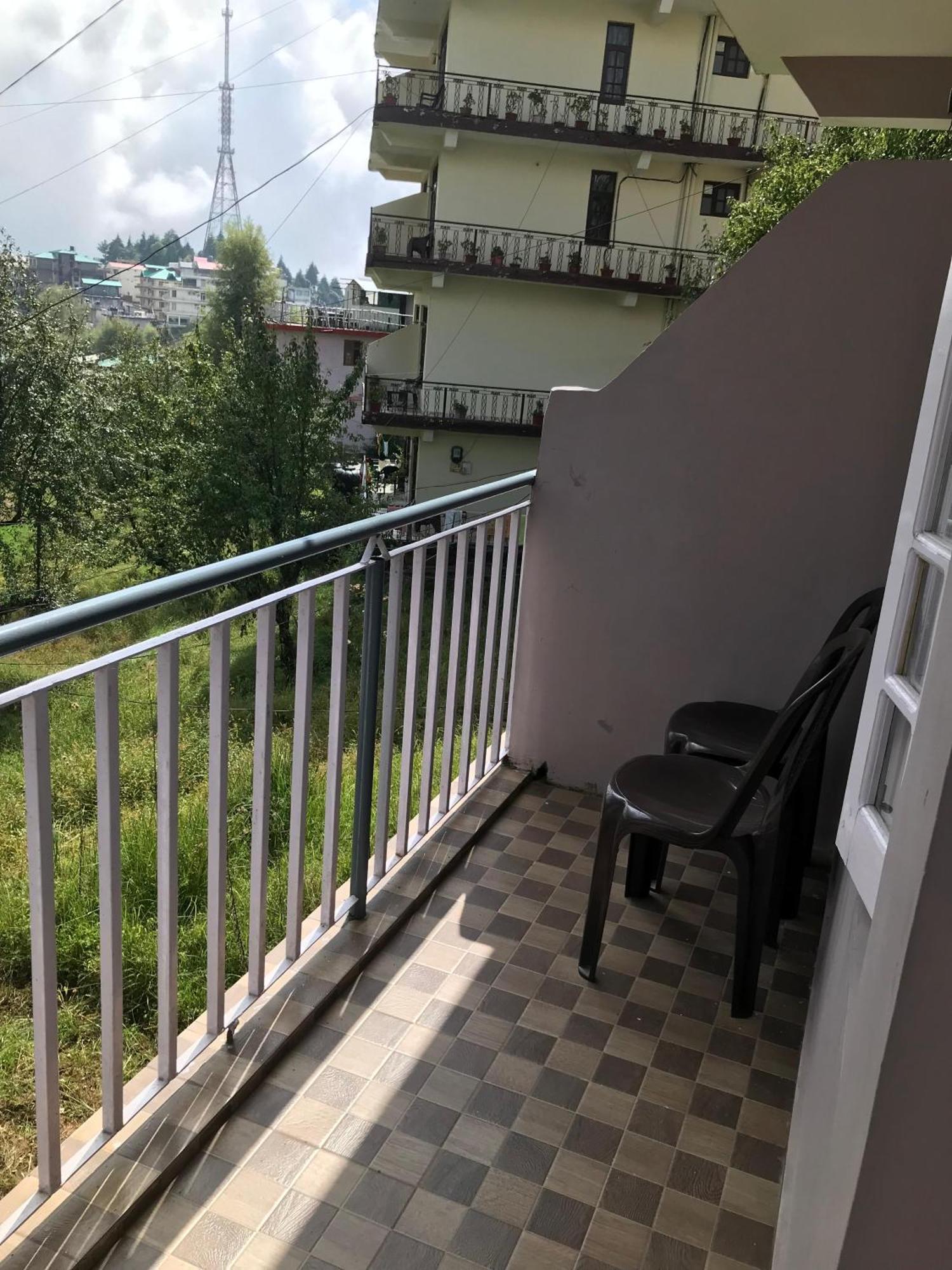 Mcleodganj Diaries Guest House Дхарамсала Екстериор снимка
