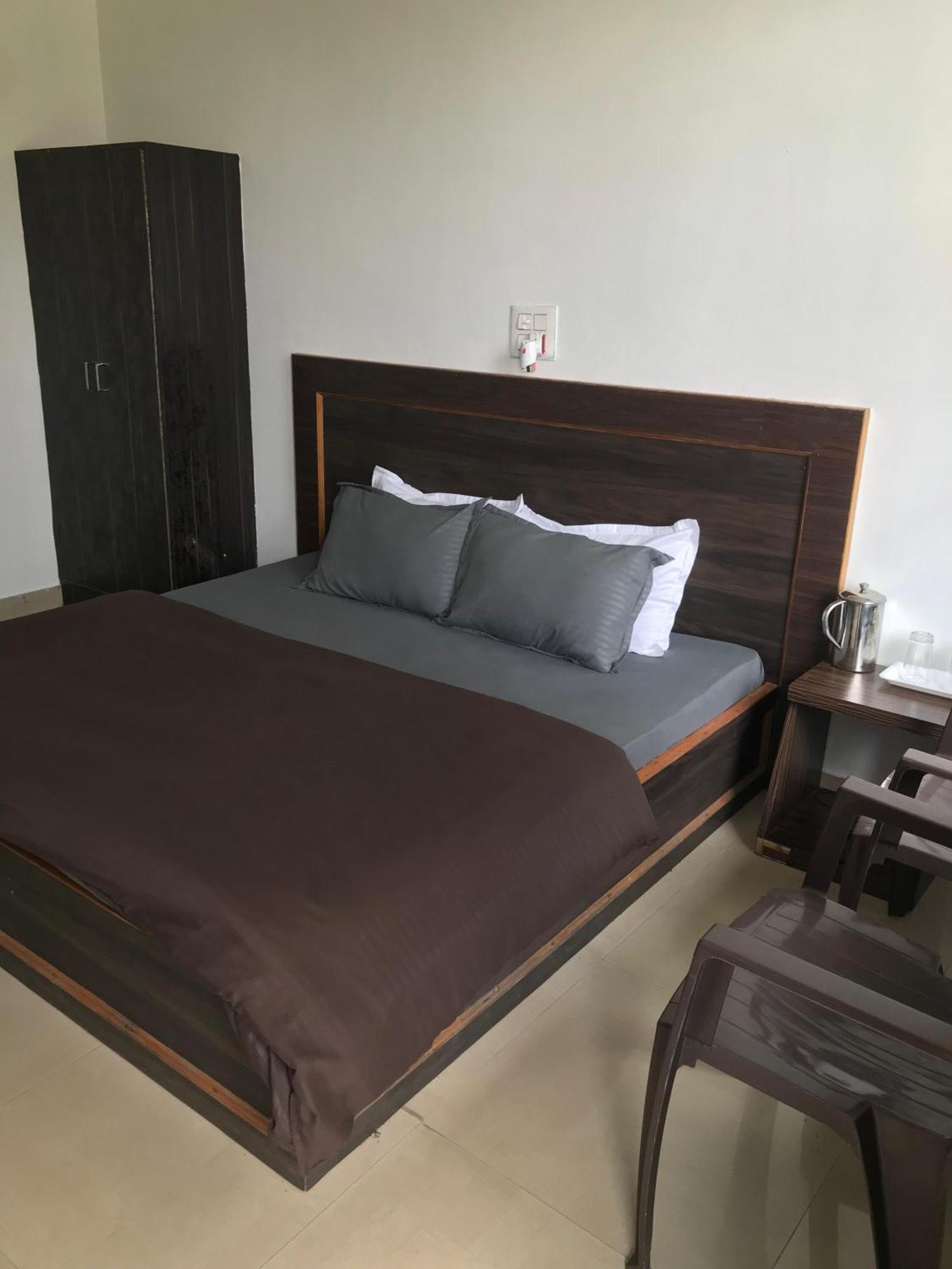 Mcleodganj Diaries Guest House Дхарамсала Екстериор снимка