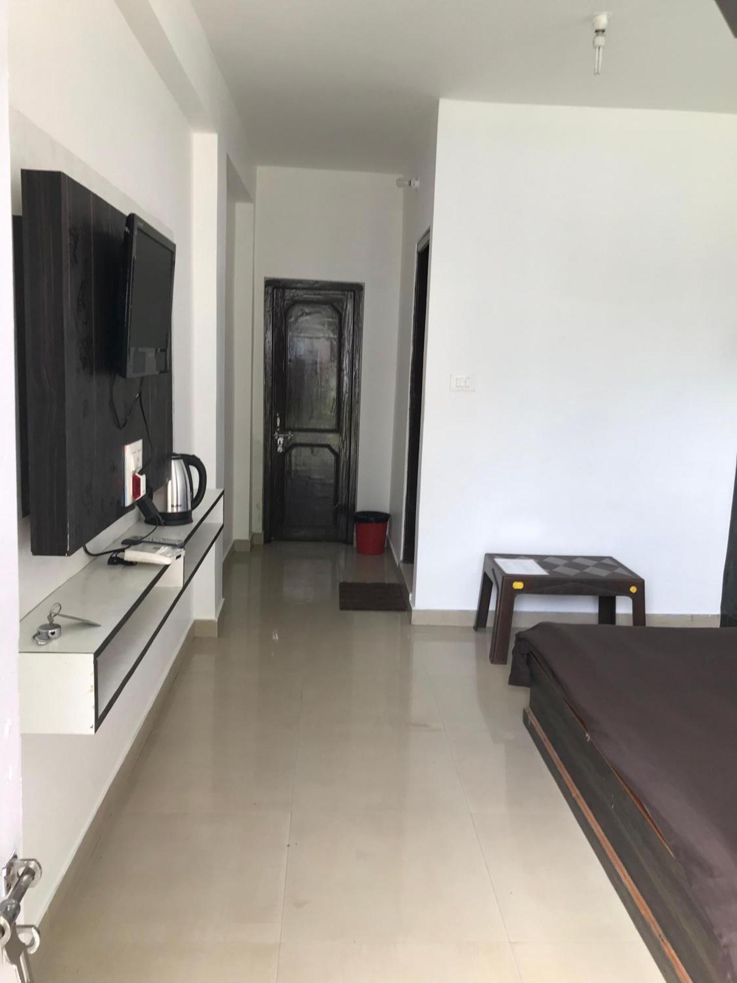 Mcleodganj Diaries Guest House Дхарамсала Екстериор снимка